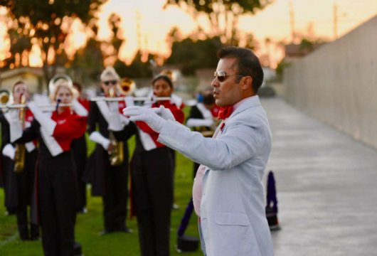 Raymundo Vizcarra conducting